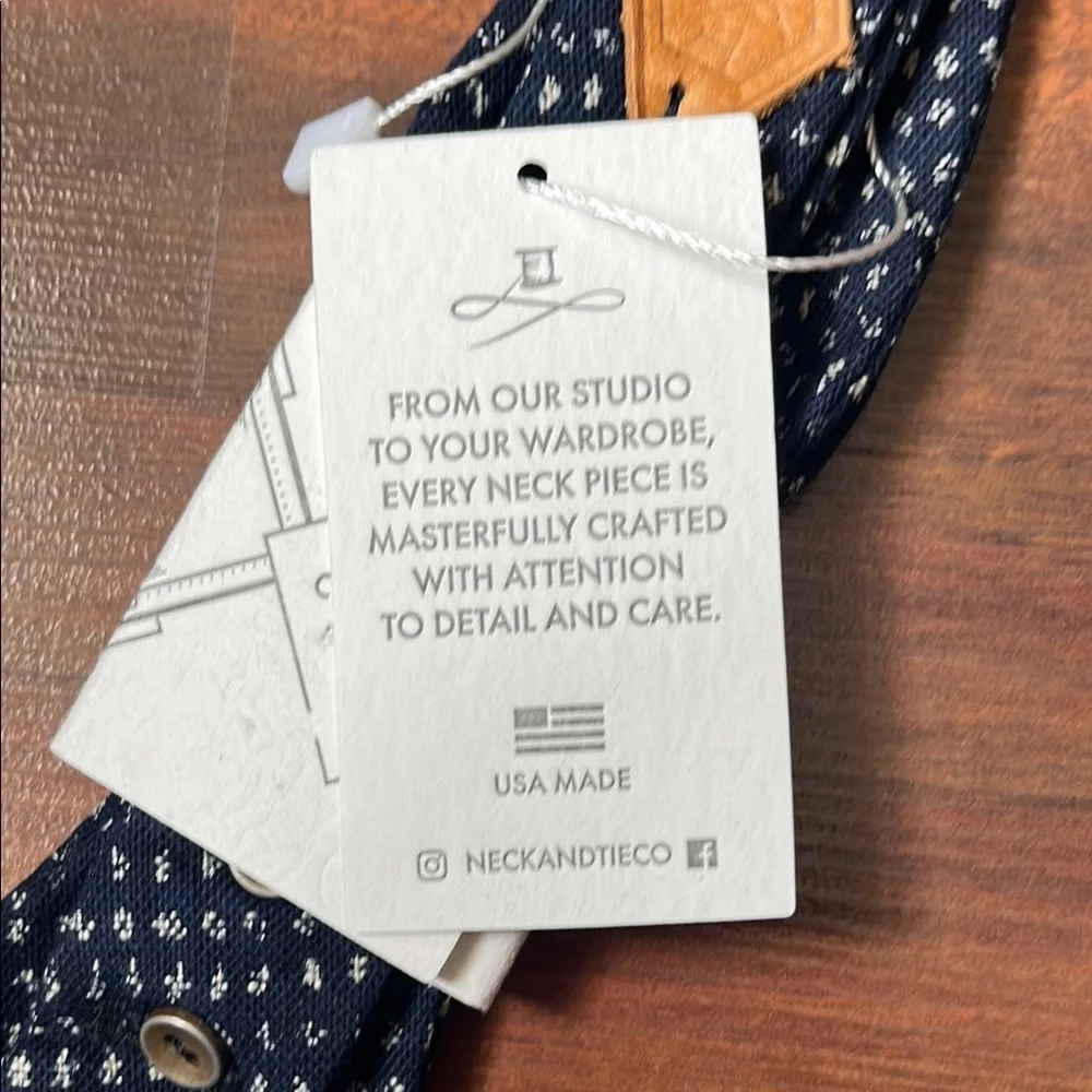 Neck and Tie Luxury Hand Sewn Navy Bow Tie NWT